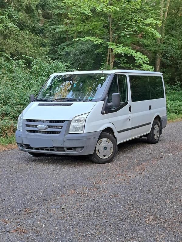 Weiß Gebraucht 2010 Ford Transit Van | 4.200 € (Fairer Preis) - Bild 1/4