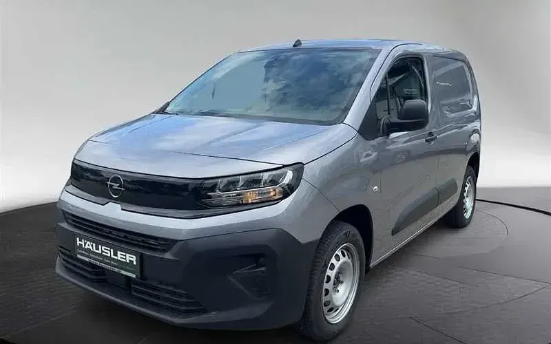 Neu Opel Combo 131 PS (96 kW) 2025 Grau Van / Kleinbus
