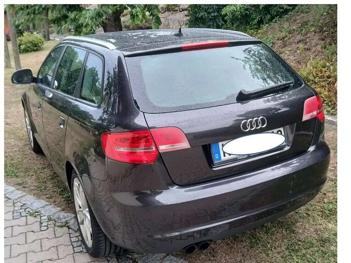 Gebraucht Audi A3 Design 125 PS (91 kW) 2010 Braun Kleinwagen