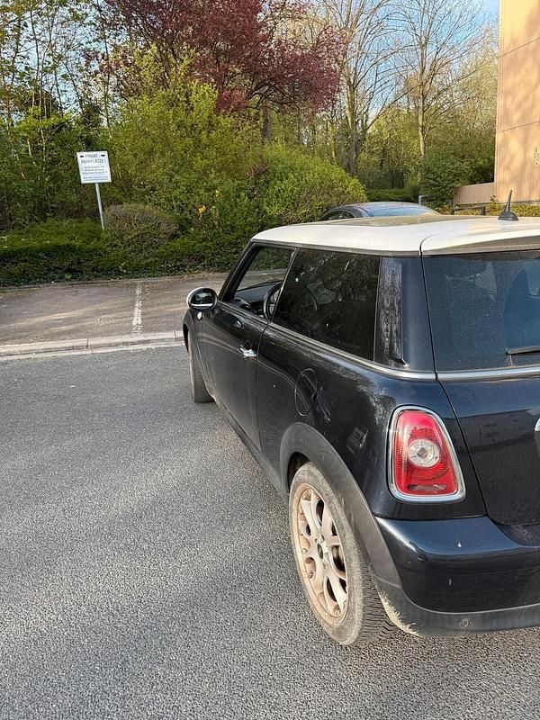 Gebraucht Mini Cooper 120 PS (88 kW) 2006 Schwarz Kleinwagen