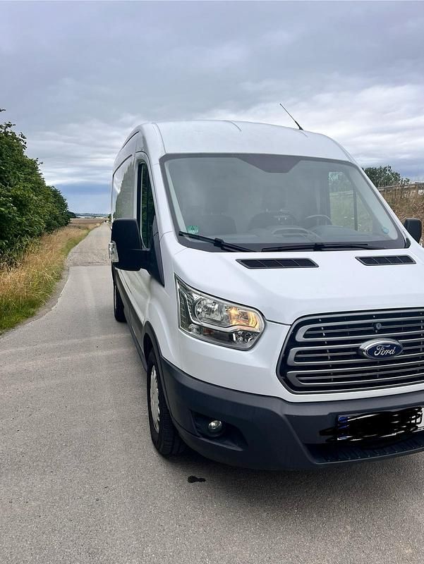 Weiß Gebraucht 2014 Ford Transit Limousine | 11.200 € (Fairer Preis) - Bild 1/4
