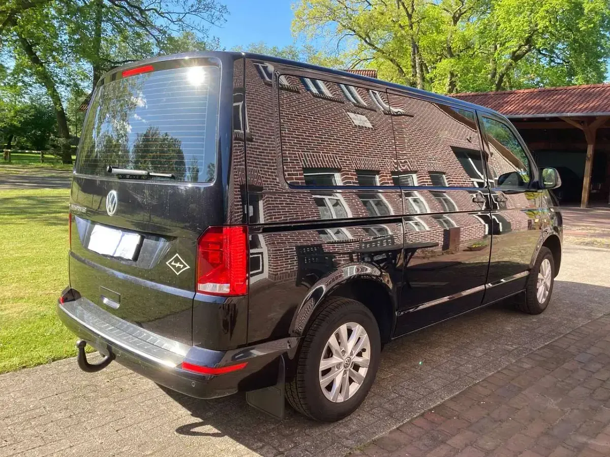Gebraucht VW Transporter 150 PS (110 kW) 2021 Schwarz Van