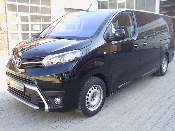 Gebraucht Toyota Proace Verso Plus 177 PS (130 kW) 2023 Graphitschwarz metallic Kombi