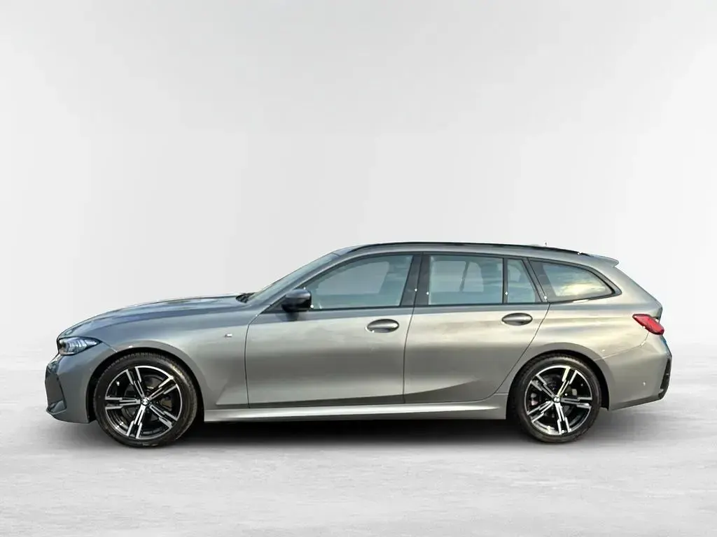 Gebraucht BMW 320 M Sport 190 PS (139 kW) 2023 Grau Kombi