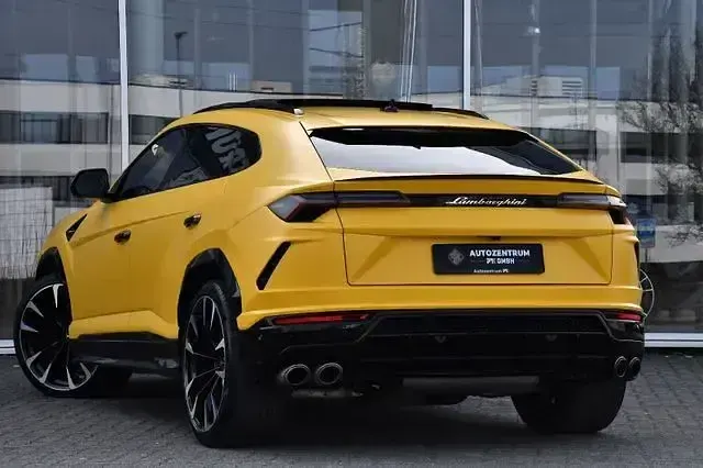 Second-hand Lamborghini Urus 650 CP (478 kW) 2021 Galben SUV