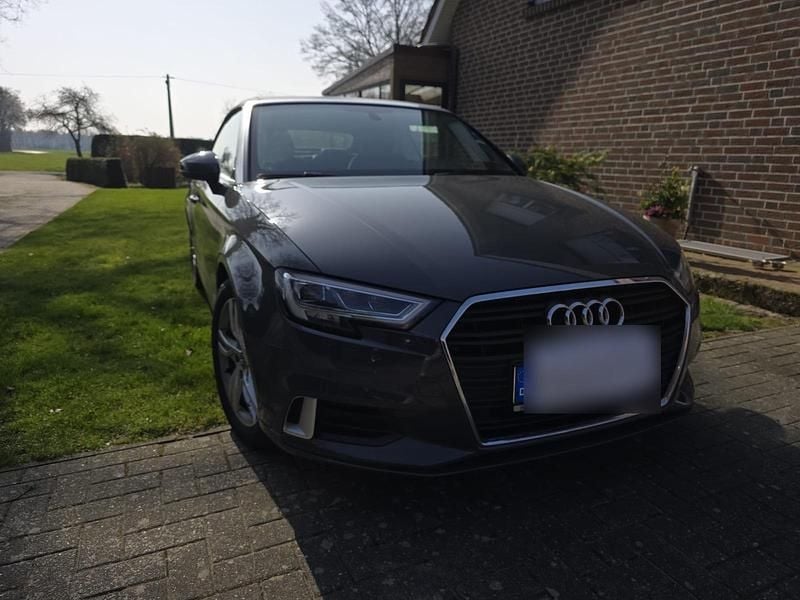 Gebraucht Audi A3 Cabriolet Comfort 150 PS (110 kW) 2017 Grau Cabrio