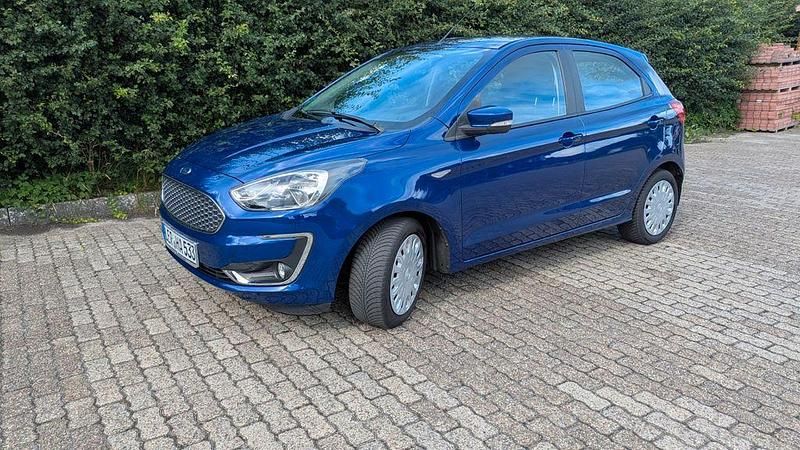 Gebraucht Ford Ka 71 PS (52 kW) 2019 Blau Limousine