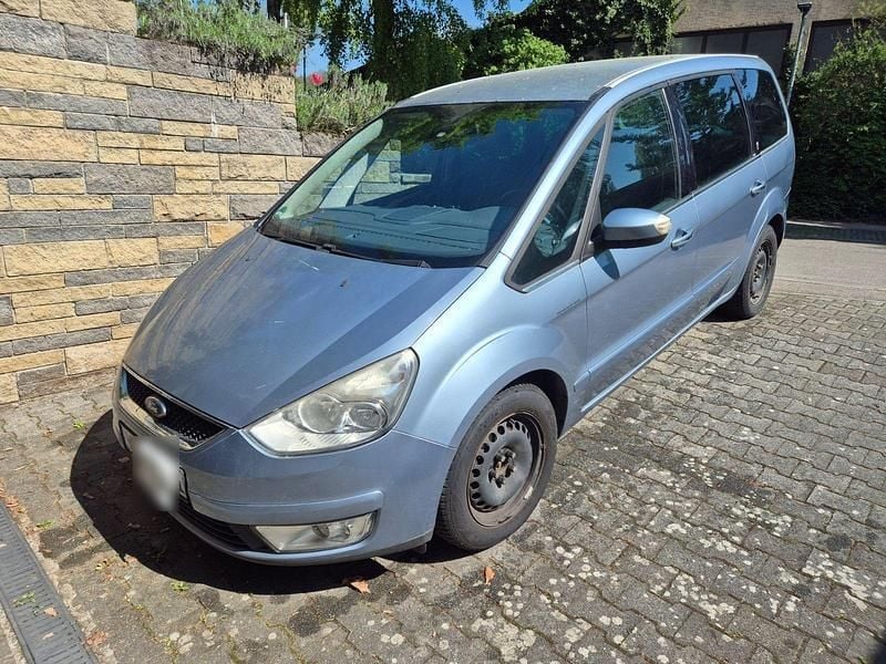 Gebraucht Ford Galaxy Ghia 140 PS (102 kW) 2007 Silber Van / Kleinbus