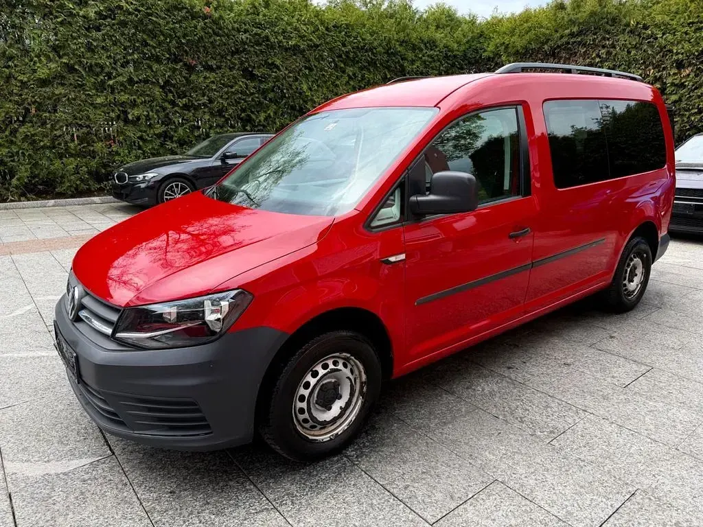 Gebraucht VW Caddy 102 PS (75 kW) 2018 Rot Van / Kleinbus