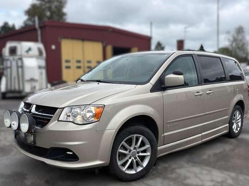 Gebraucht Dodge Grand Caravan 283 PS (208 kW) 2013 Beige Van / Kleinbus