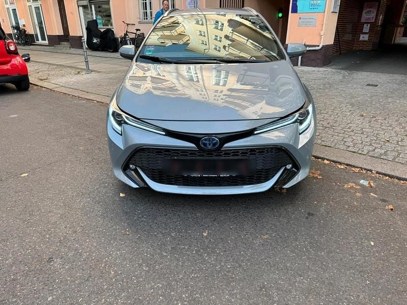 Gebraucht Toyota Corolla Team 184 PS (135 kW) 2021 Grau Kombi