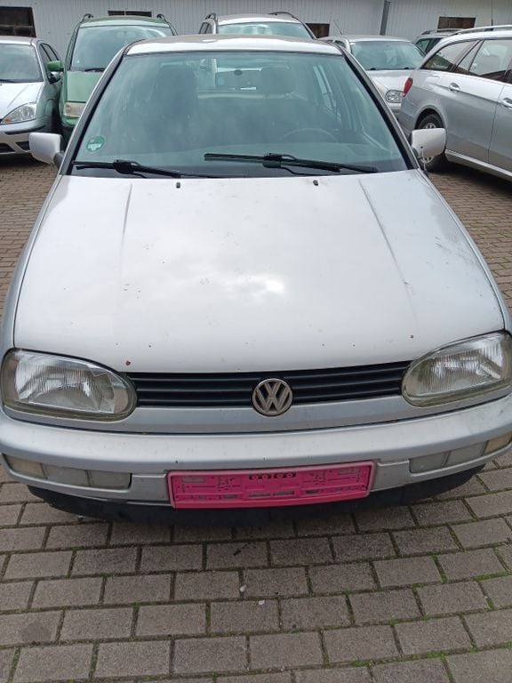 Weiß Gebraucht 1997 VW Golf III Limousine | 899 € (Superpreis) - Bild 1/4