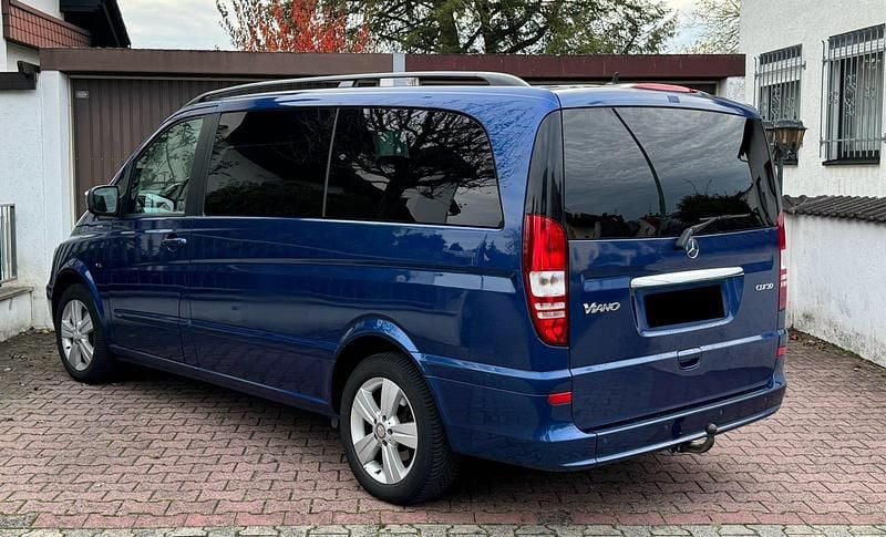 Gebraucht Mercedes Viano 224 PS (164 kW) 2012 Blau Van / Kleinbus