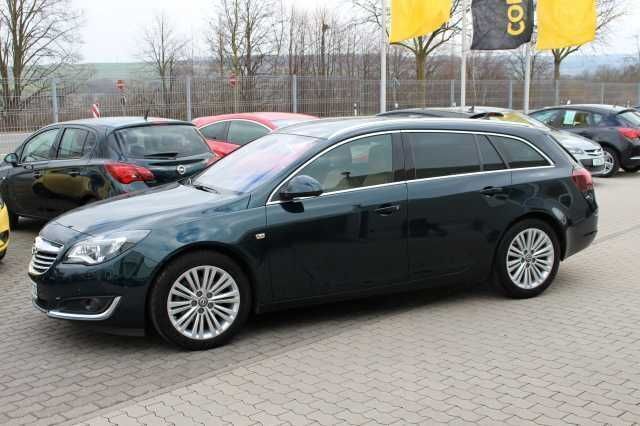 Gebraucht Opel Insignia 163 PS (119 kW) 2013 Grün metallic Kombi
