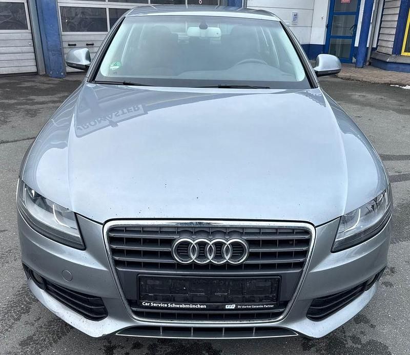 Gebraucht Audi A4 Sport 160 PS (117 kW) 2008 Grau Limousine