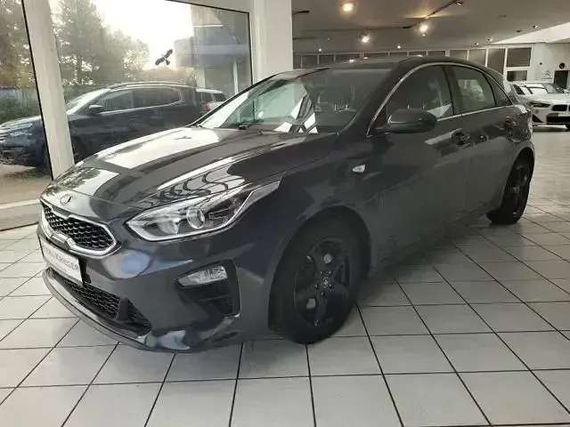 Gebraucht Kia Ceed Vision 136 PS (100 kW) 2020 Dark penta Kleinwagen