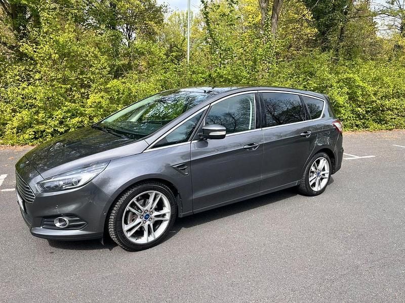 Second-hand Ford S-MAX Titanium 241 CP (177 kW) 2017 Gri Monovolum