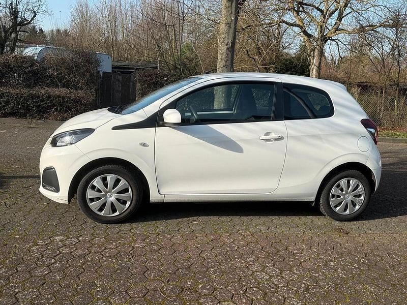 Gebraucht Peugeot 108 Active 72 PS (52 kW) 2020 Weiß Kleinwagen