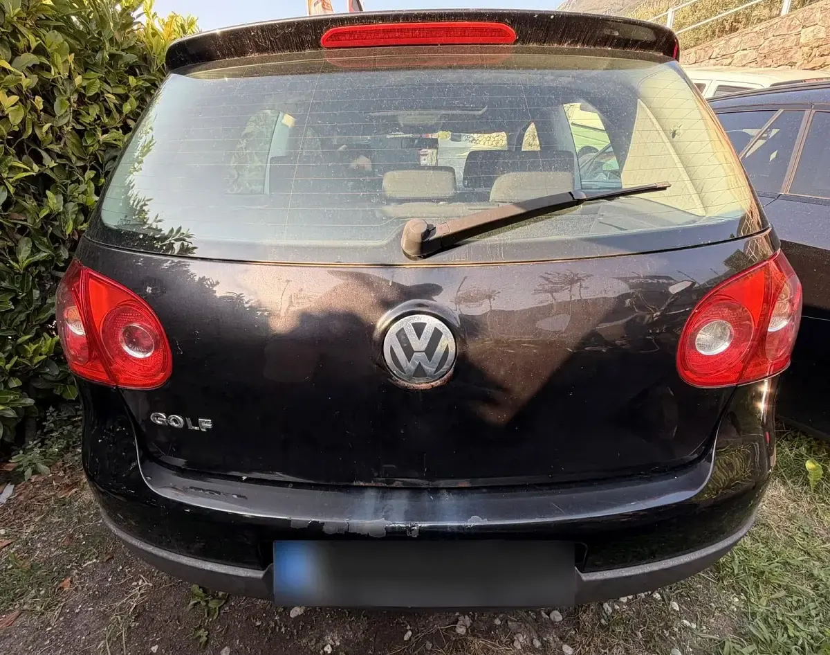 Gebraucht VW Golf V 102 PS (75 kW) 2004 Schwarz Kleinwagen
