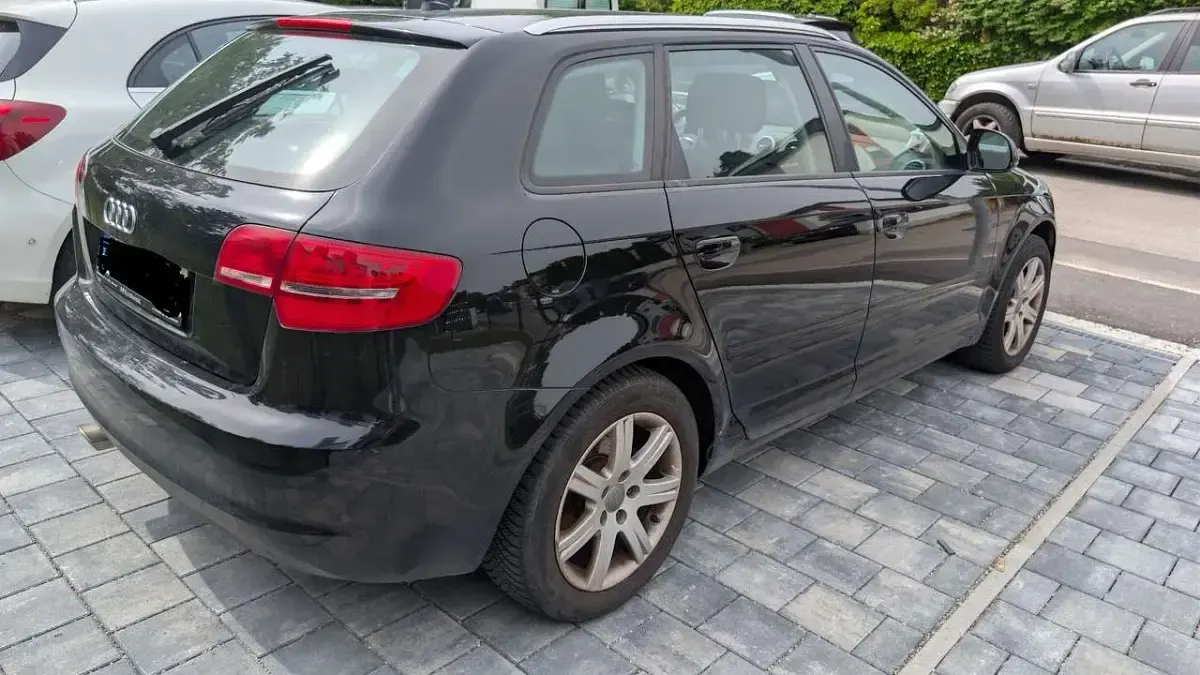 Gebraucht Audi A3 Attraction 102 PS (75 kW) 2009 Schwarz Kleinwagen