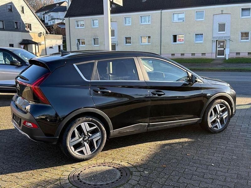 Gebraucht Hyundai Bayon 101 PS (74 kW) 2024 Schwarz SUV
