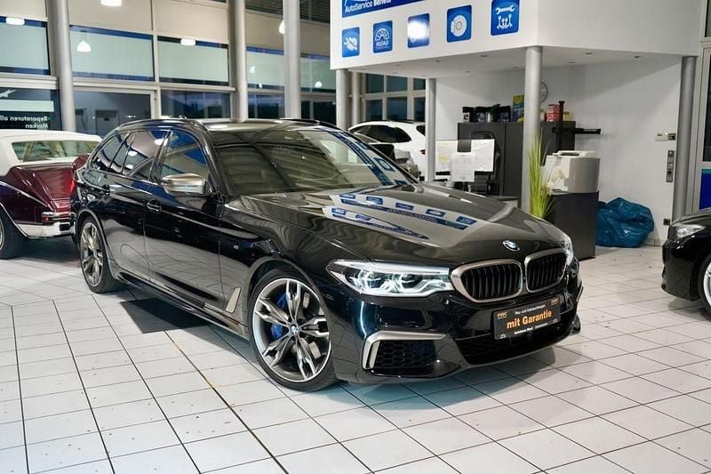 Gebraucht BMW M550 Performance 400 PS (294 kW) 2019 Schwarz Limousine
