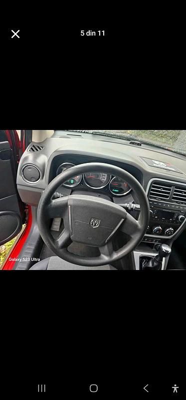 Gebraucht Dodge Caliber 156 PS (114 kW) 2010 Schwarz Kleinwagen