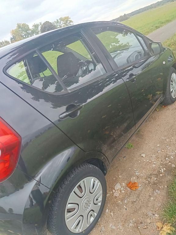 Gebraucht Opel Agila Edition 68 PS (50 kW) 2010 Schwarz Kleinwagen