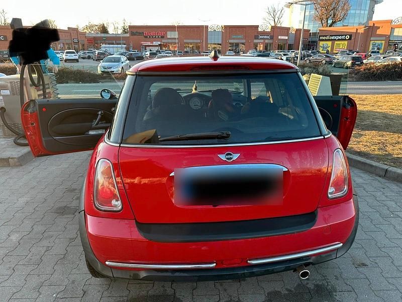 Gebraucht Mini ONE 90 PS (66 kW) 2005 Rot Kleinwagen