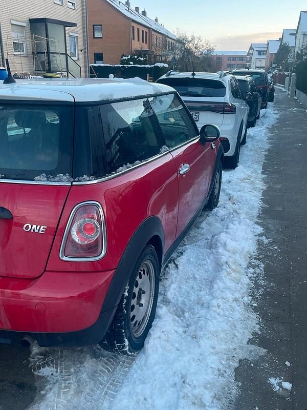 Gebraucht Mini Cooper 116 PS (85 kW) 2011 Rot Kleinwagen