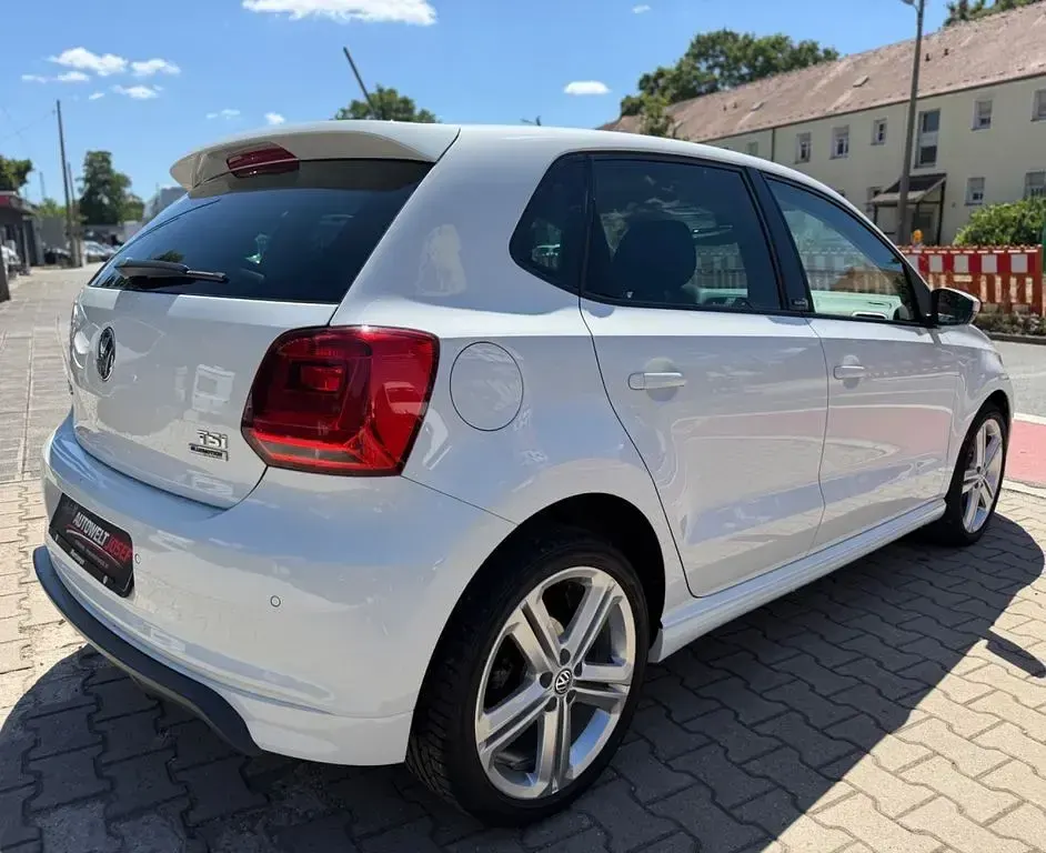 Gebraucht VW Polo R-line 90 PS (66 kW) 2017 Weiß Limousine