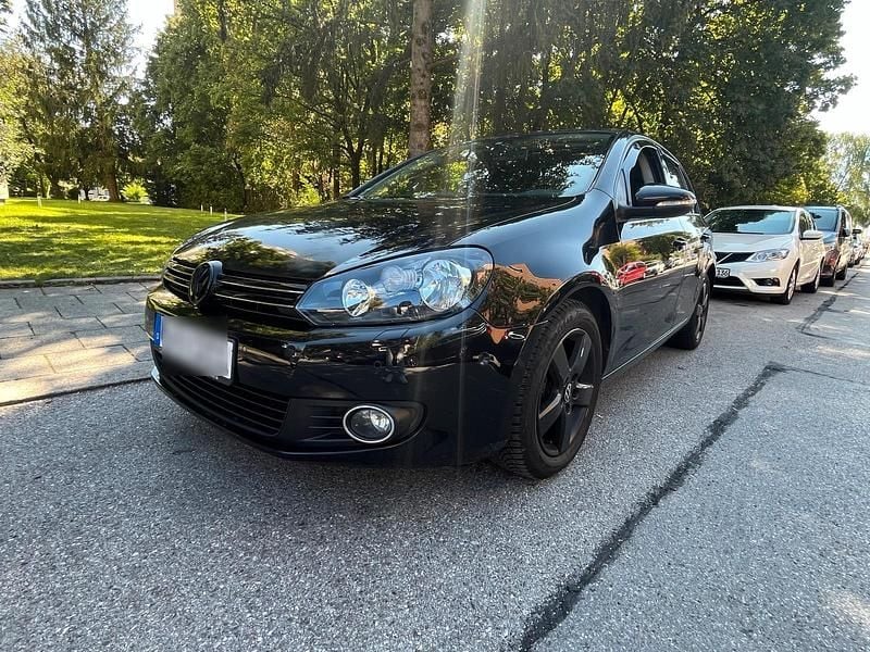 Schwarz Gebraucht 2011 VW Golf VI Kombi | 6.990 € (Fairer Preis) - Bild 1/4