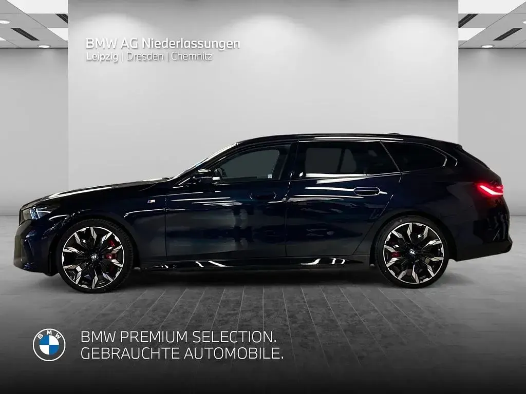 Gebraucht BMW 540 M Sport 286 PS (210 kW) 2025 Schwarz Kombi