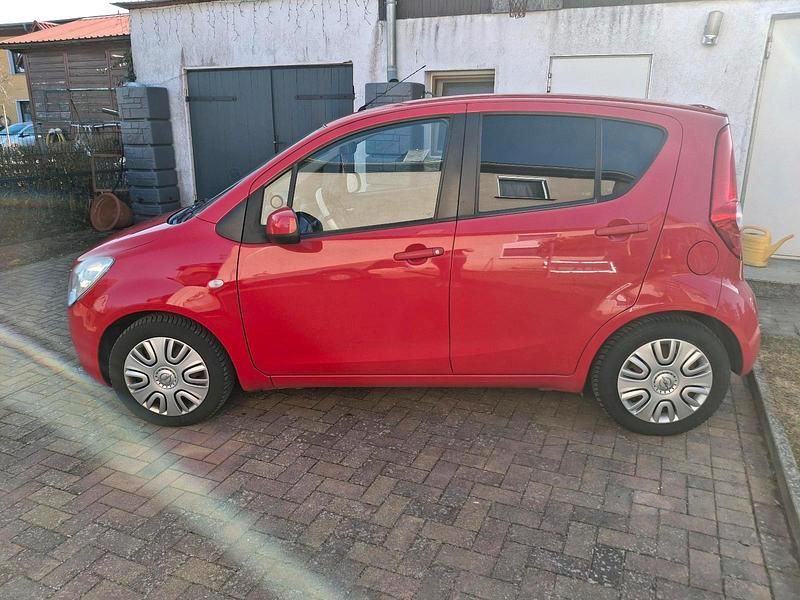 Gebraucht Opel Agila 65 PS (47 kW) 2008 Rot Kleinwagen