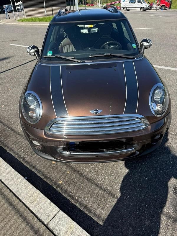 Braun Gebraucht 2011 Mini Clubman Kombi | 4.500 € (Guter Preis) - Bild 1/4