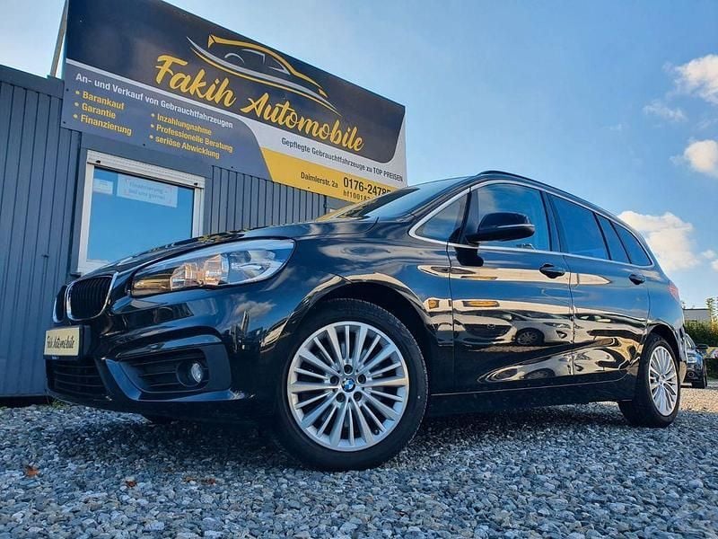 Schwarz Gebraucht 2015 BMW 220 Gran Tourer Advantage Van / Kleinbus | 12.999 € (Guter Preis) - Bild 1/4