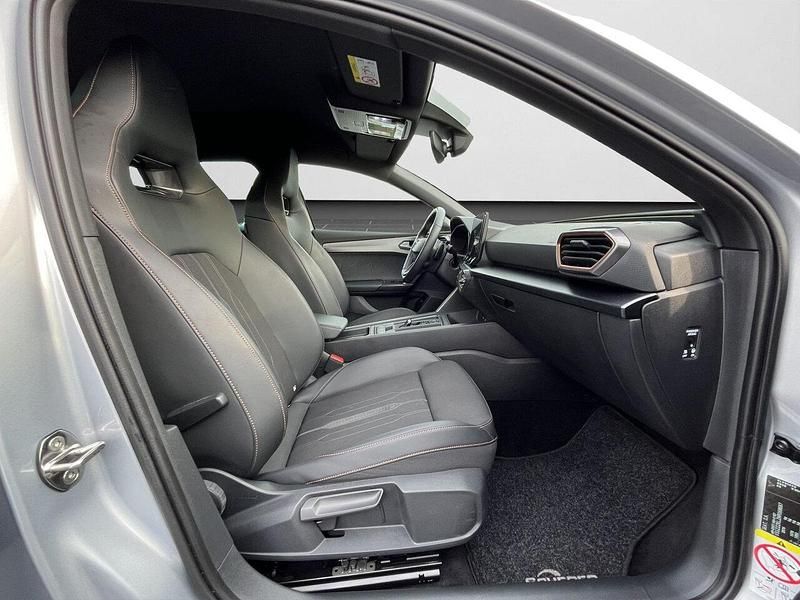 Gebraucht Cupra Leon VZ 245 PS (180 kW) 2022 Urban silber metallic (metallic) Limousine