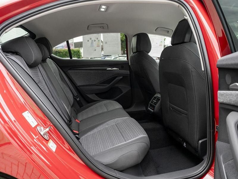 Neu Skoda Superb Selection 150 PS (110 kW) 2025 Rot Limousine