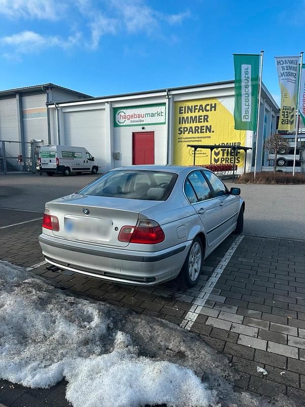 Gebraucht BMW 323 170 PS (125 kW) 1998 Limousine