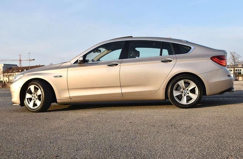 Gebraucht BMW 535 306 PS (225 kW) 2009 Orionsilber Limousine