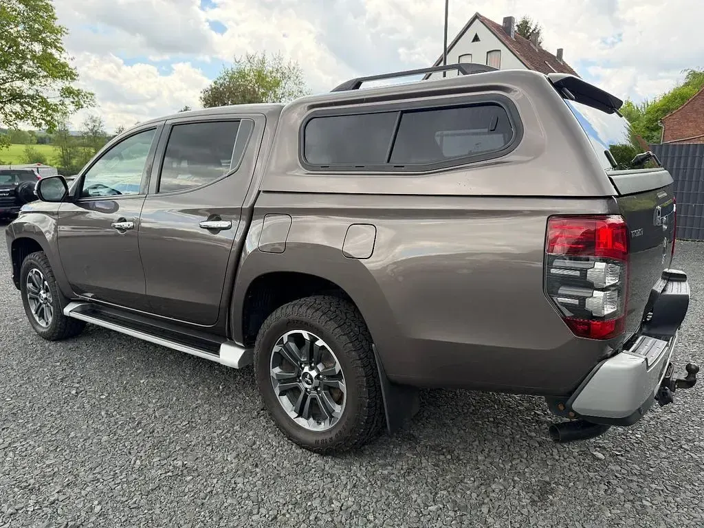Gebraucht Mitsubishi L200 Edition 150 PS (110 kW) 2019 Braun Pickup