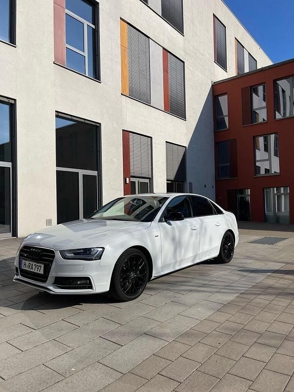 Gebraucht Audi A4 211 PS (155 kW) 2015 Weiß Limousine