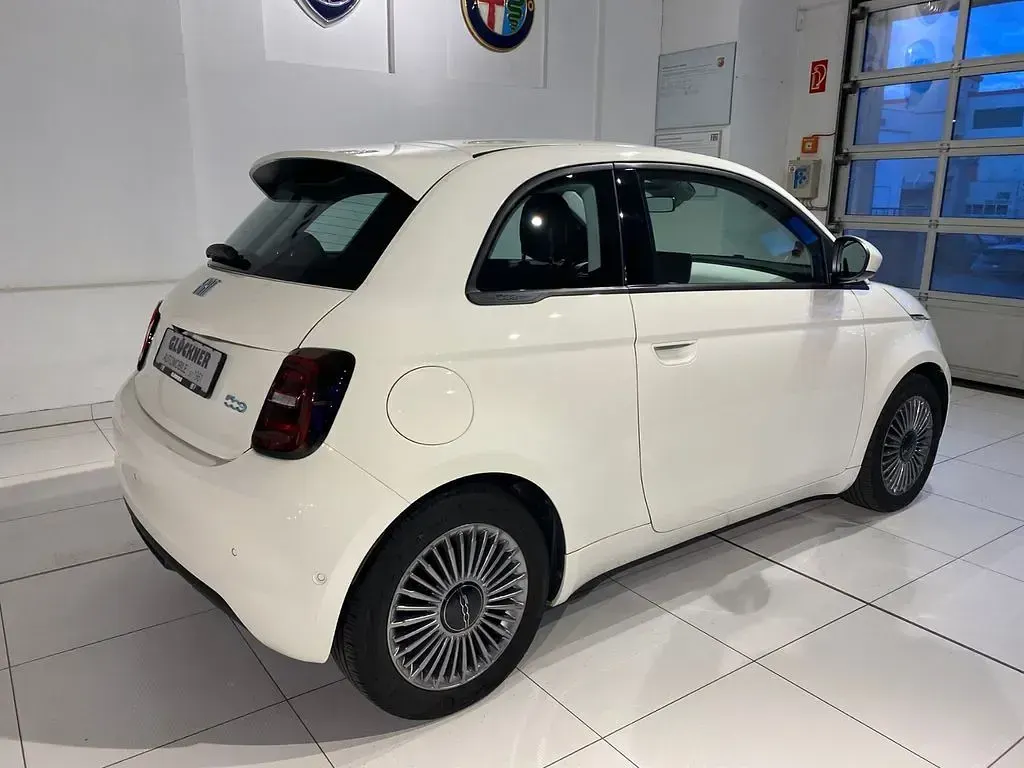Gebraucht Fiat 500e 86 kW (118 PS) 2023 Weiß Kleinwagen