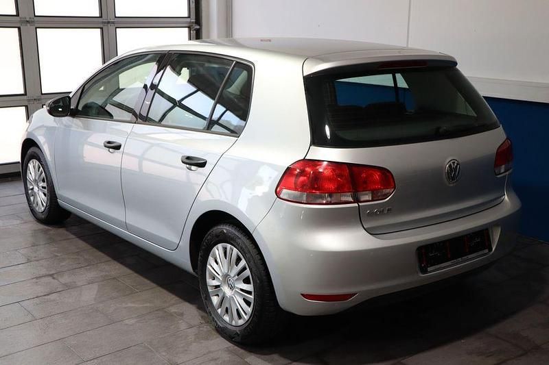 Gebraucht VW Golf VI Trendline 80 PS (58 kW) 2011 Silber Kleinwagen