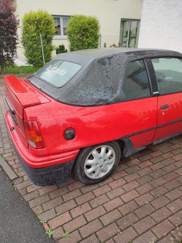 Rot Gebraucht 1993 Opel Kadett Cabrio | 1.900 € - Bild 1/4