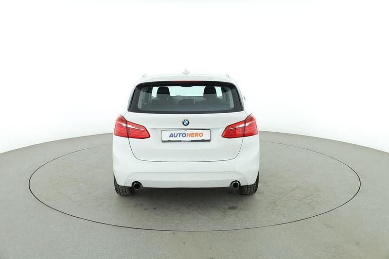 Gebraucht BMW 220 Active Tourer Performance 192 PS (141 kW) 2015 Weiß Van / Kleinbus