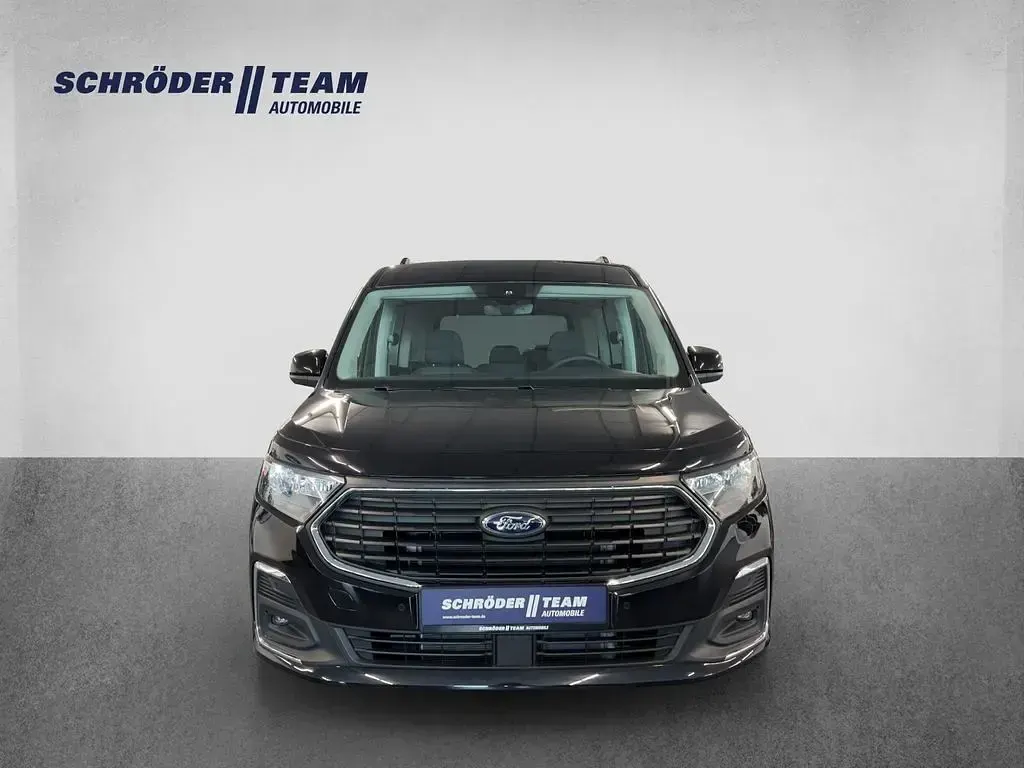 Neu Ford Tourneo Connect Titanium 122 PS (89 kW) 2026 Schwarz Van / Kleinbus