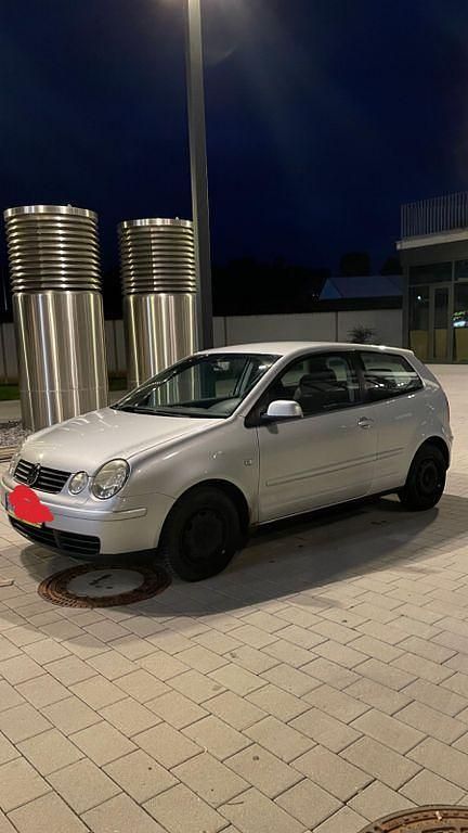 Silber Gebraucht 2004 VW Polo Comfortline Kleinwagen | 899 € (Guter Preis) - Bild 1/4