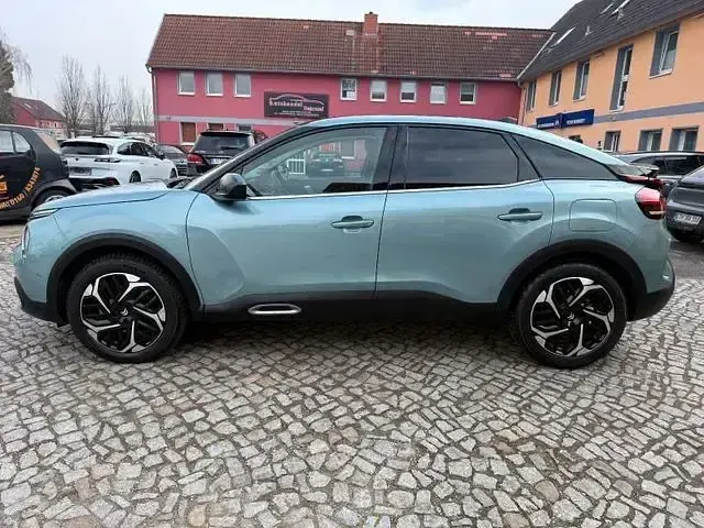Używany Citroën C4 PureTech 131 KM (96 kW) 2023 Niebieski SUV