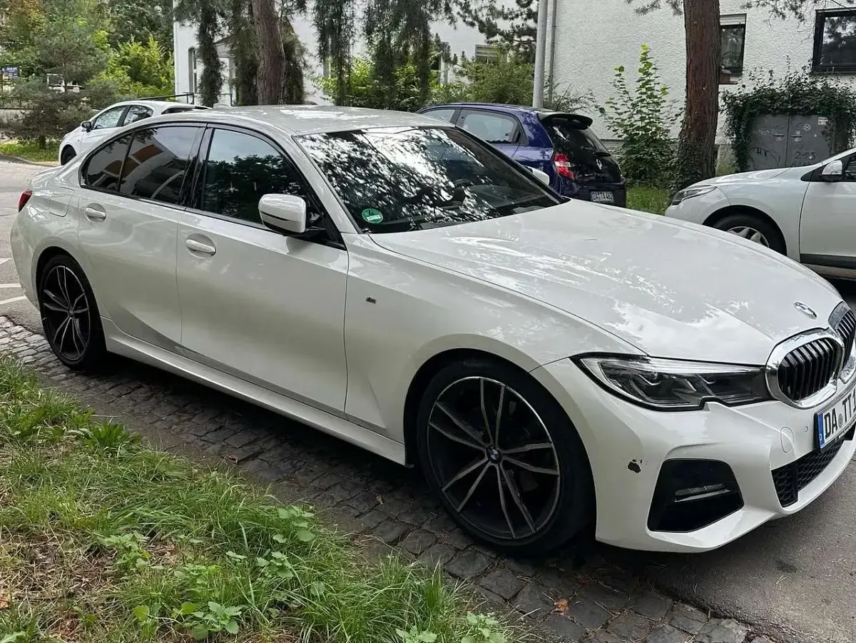 Gebraucht BMW 320 M Sport 190 PS (139 kW) 2020 Weiß Limousine